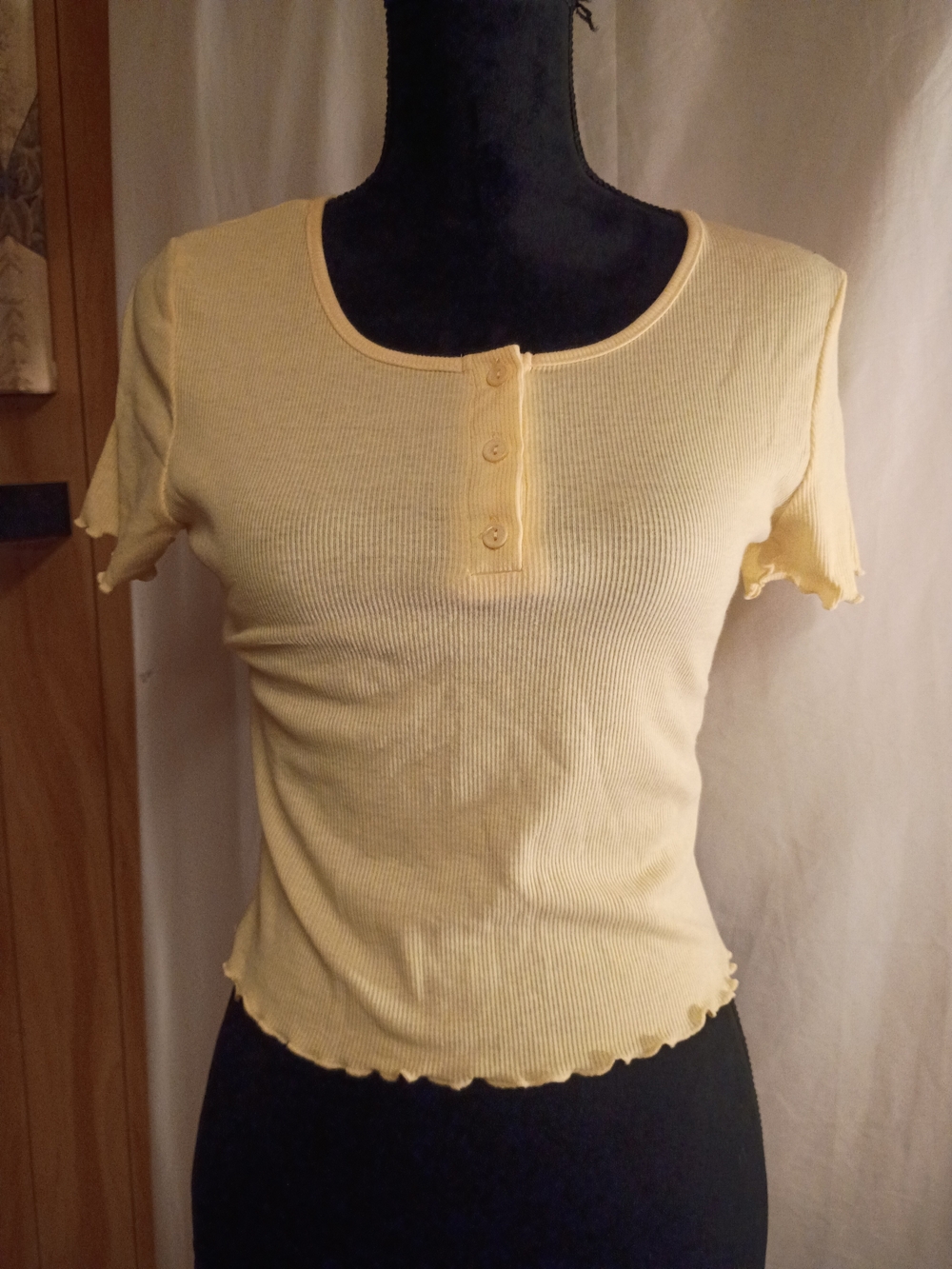 Heart & Hips Pale Yellow Ribbed Short Sleeve Henley